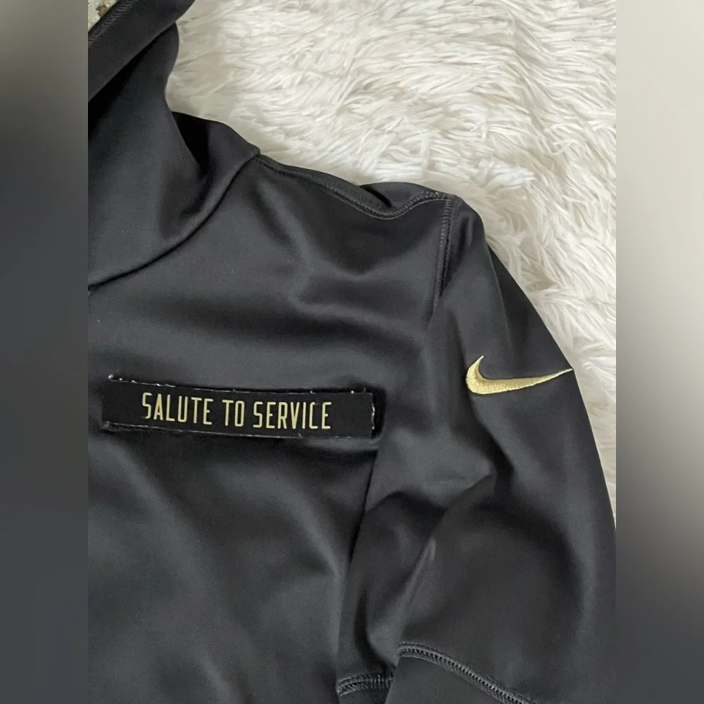 Nike NFL Cleveland Browns Salute to Service Therma-Fit Hoodie Youth L (14/16)